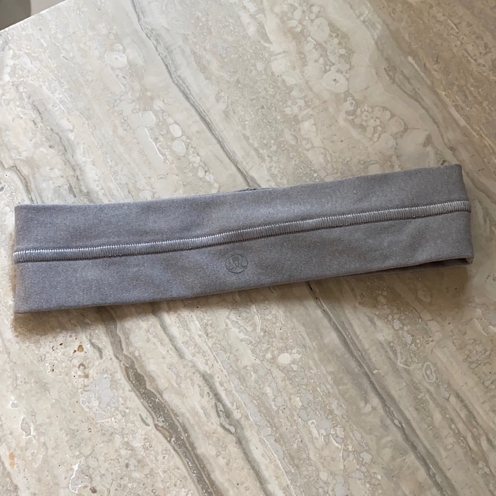 Lululemon grey headband